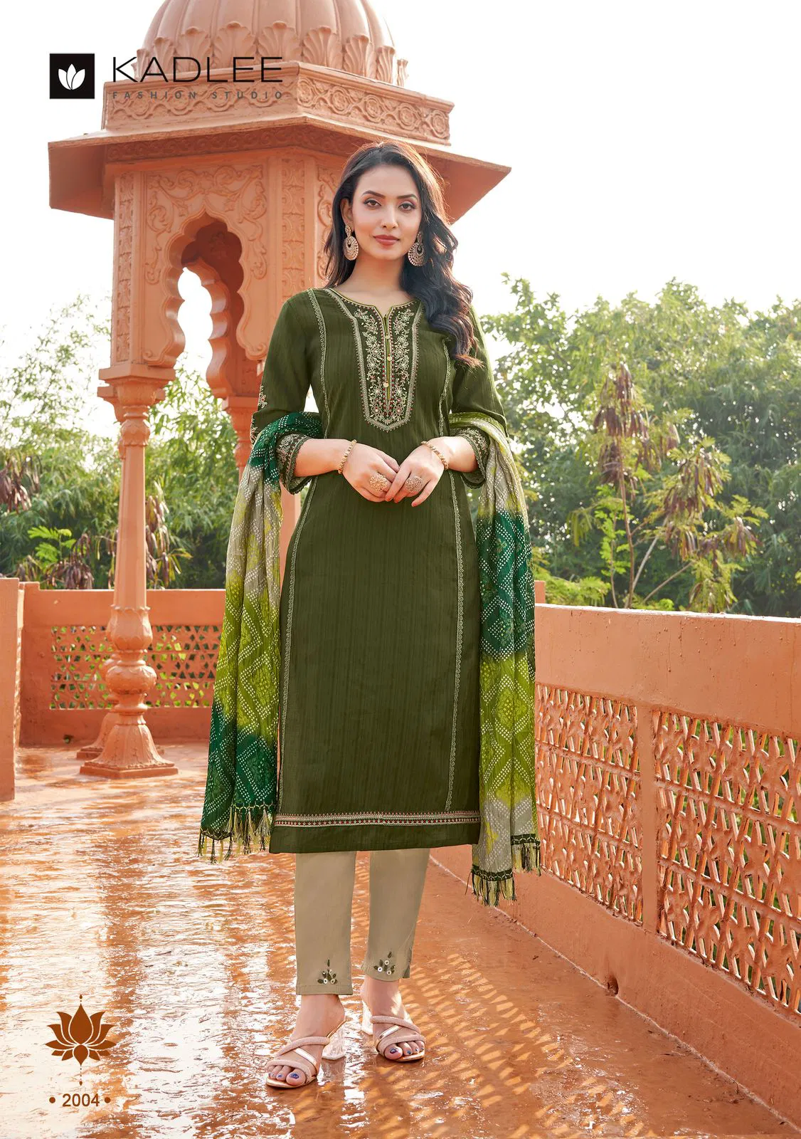 Kesar By Kadlee Viscose Weaving Kurti Bottom With Dupatta Wholesalers In Delhi